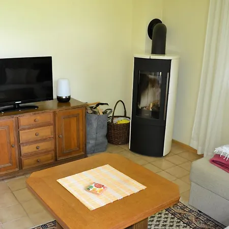 Holiday home Am Auf Grossem Grundstueck, Kaminofen Krakow am See