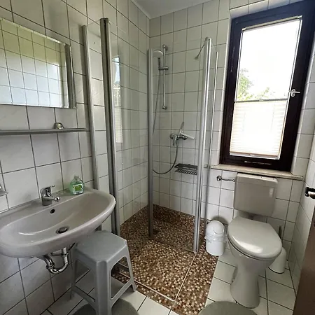 Am Auf Grossem Grundstueck, Kaminofen